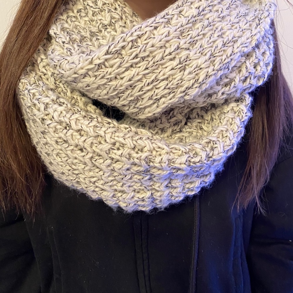 💕 • Garage Knit Infinity Scarf